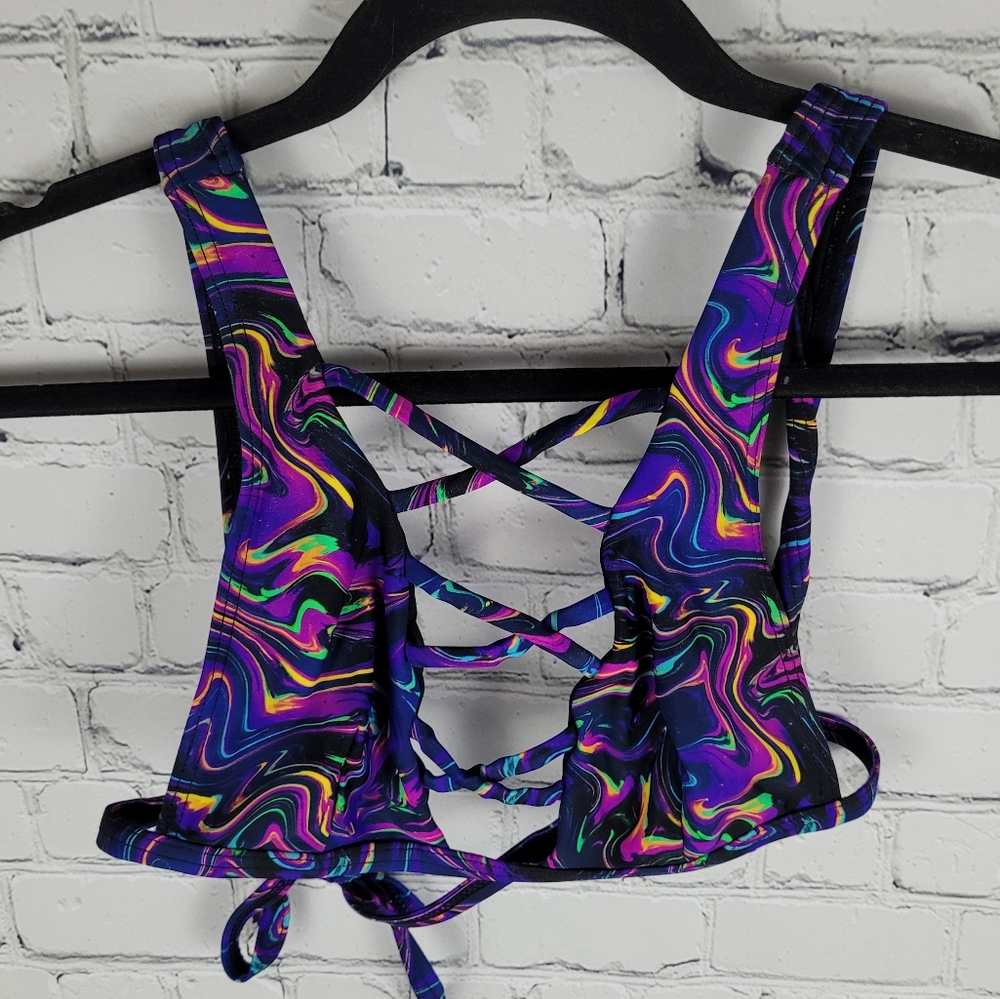 HOT TOPIC | strappy oil slick pattern bikini swim top